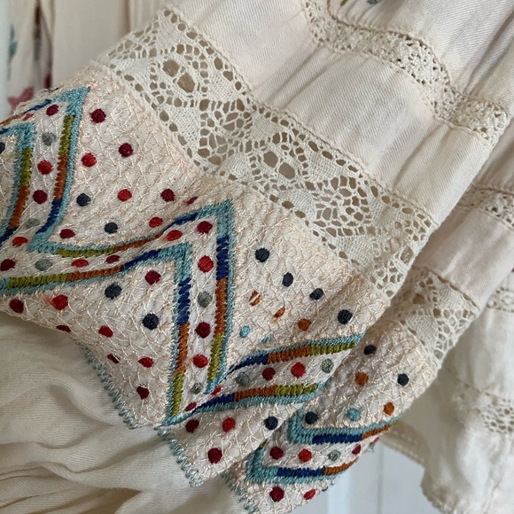 New Anthropologie Flowy Cream Multicolor Beaded Peasant Blouse Size XS - Picture 3 of 4